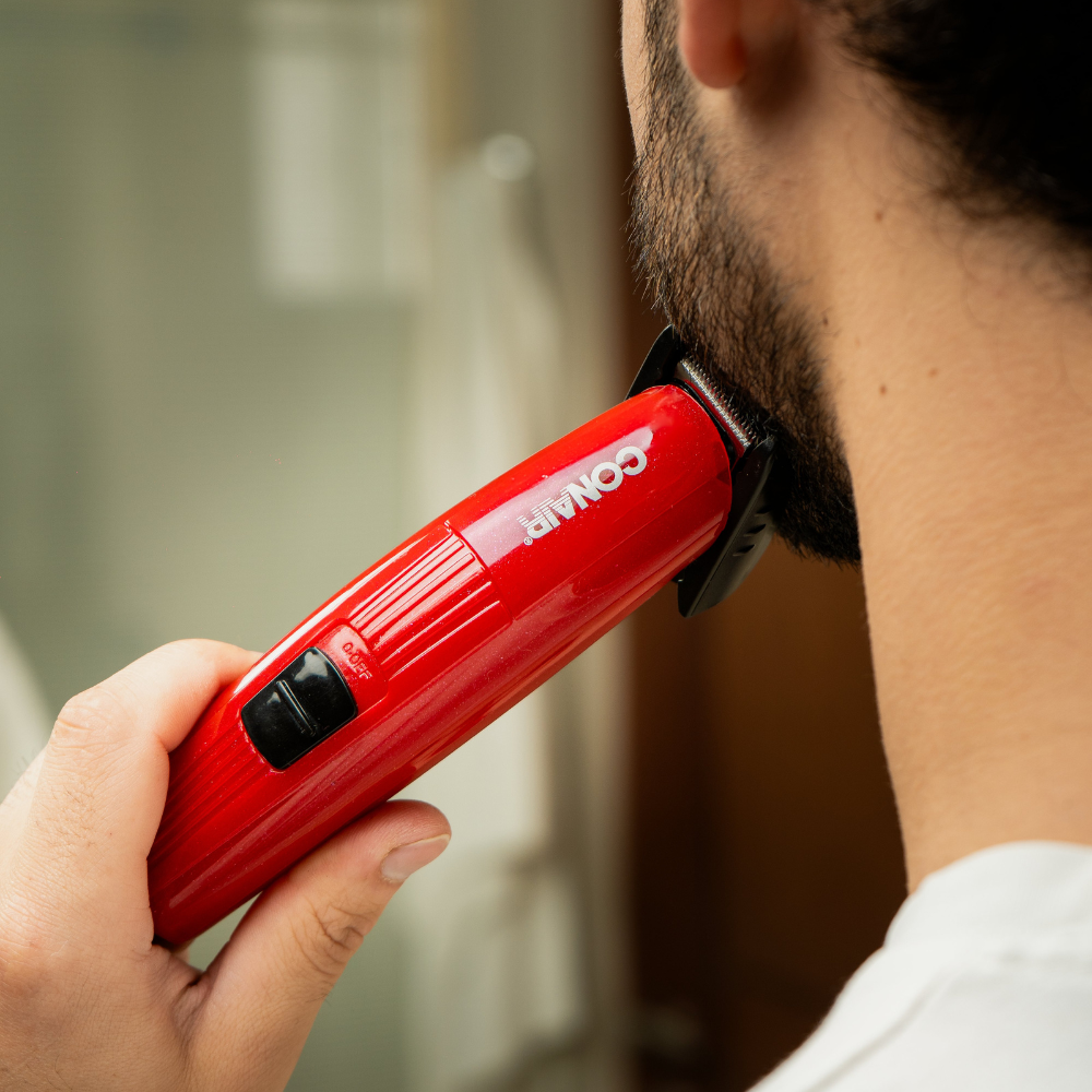 Conair Man Combo Juego de Peluquería Alámbrico de 17 Piezas - Color Rojo