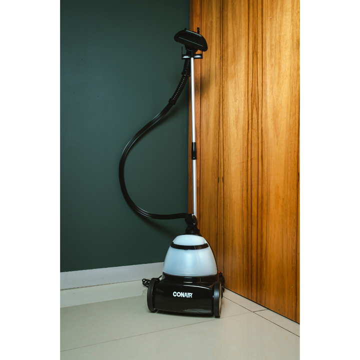 Conair Vaporizador de Ropa con Suela Antiadherente 1200W- Color Negro