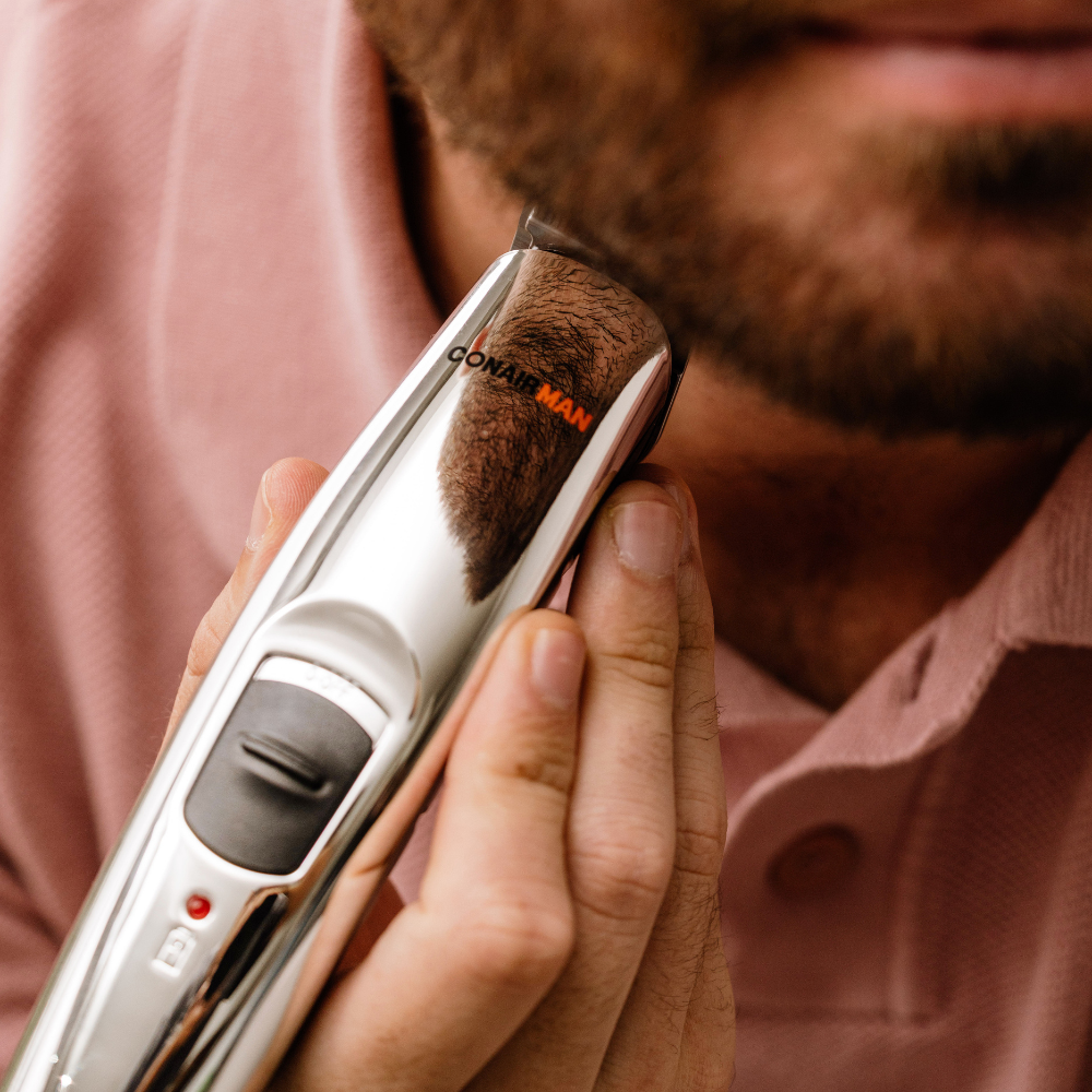 Conair Man Recortadora Recargable USB para Rostro y Cuerpo - Color Plateado