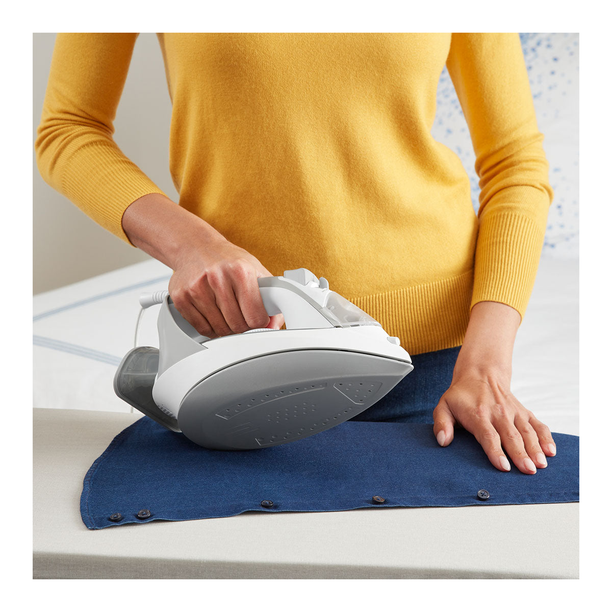 Plancha GlideLite™ con suela de fácil deslizamiento Conair