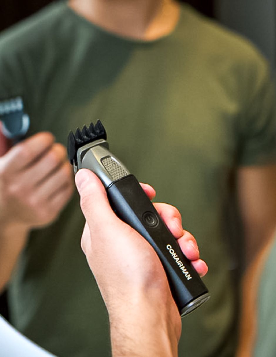 Conair Man Recortadora de Cabeza Magnética Todo en Uno para Cabello y Barba - Color Negro con Gris